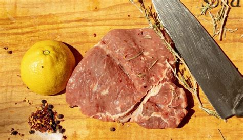 Guide: How to Choose the Best Cutting Board for Meat for Your Needs