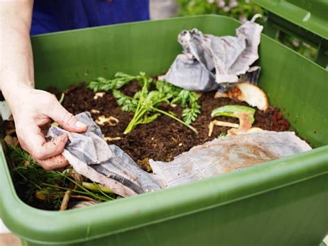 How to Build or Rennovate a Worm Farm