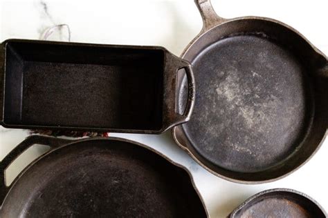 The Best Oil to Season Cast Iron - Cast Iron Skillet Cooking