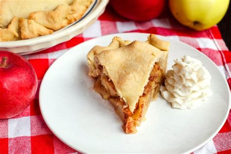 Double Crust Apple Pie in Arlington TX | Cooper Street Bakery