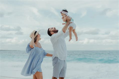 Family Pose Ideas With Baby - Infoupdate.org