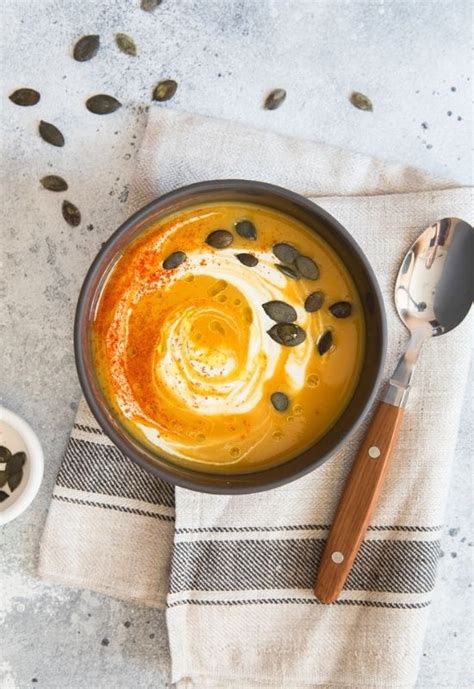 Simple steps to build nutrient-rich garden soil naturally?