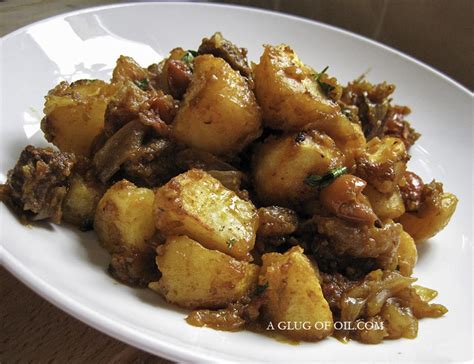 Steak Potato and Onion Hash | A Glug of Oil