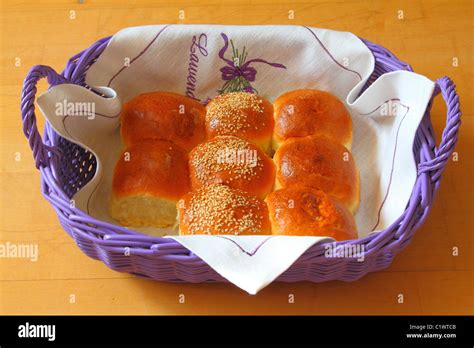 Soft white dinner rolls freshly baked in basket Stock Photo - Alamy