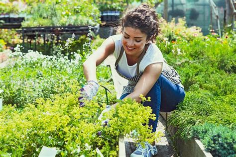 27 More Tips From a Master Gardener - The Survival Mom