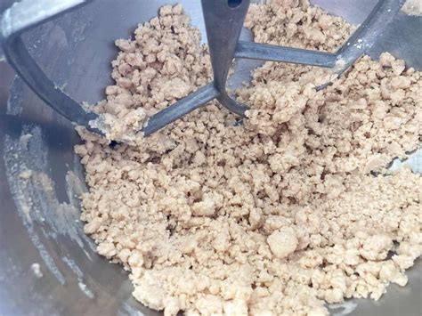 How to make a consistently flaky lard pie crust from scratch?