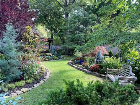 30 Creative Backyard Landscape Design Ideas - BIENTIN