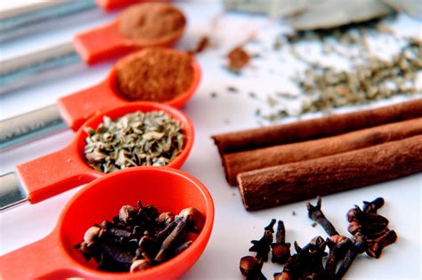 A How-To Guide on Making Your Own Seasoning Blend | The Seasoning Road