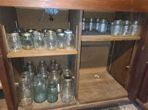 LOT: Three Shelves of Canning Jars - Baer Auctioneers - Realty, LLC