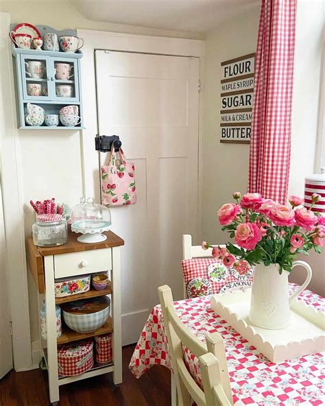 32 Country Kitchen Ideas to Create a Welcoming Cooking Space