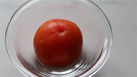 How To Peel Tomatoes - Love To Eat Italian