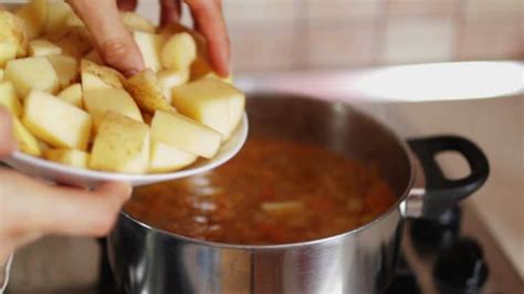 Vegan Potato Stew (Grandma's Recipe) - Almost Zero Waste