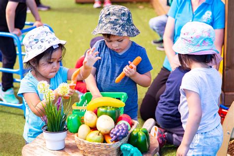 How to encourage kids to try new garden veggies at family dinner?