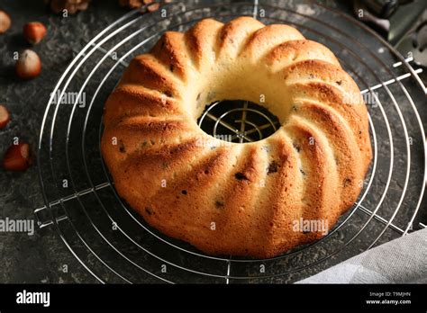 Traditional homemade Christmas pie on cooling rack Stock Photo - Alamy