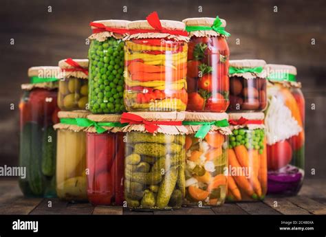 Preserved food pantry hi-res stock photography and images - Alamy