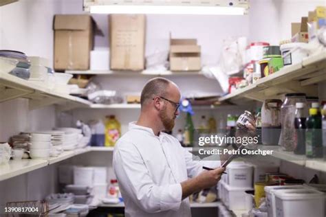 201 Chef Taking Notes In Commercial Kitchen Stock Photos, High-Res ...