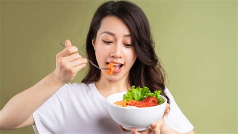 Ayurveda: Benefits of chewing food for better digestion, shares ...