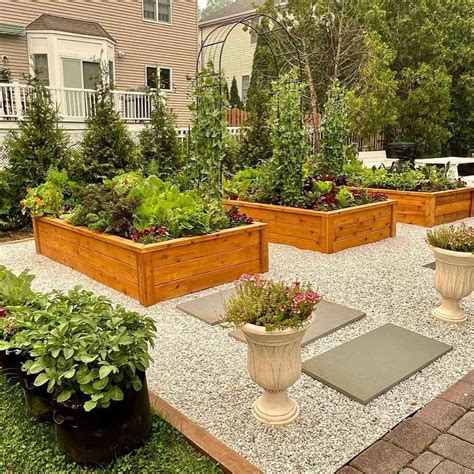 12 Raised Garden Bed Ideas We Love