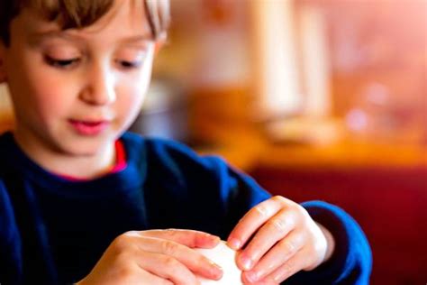 How to involve kids in real food meal prep for easier weeknights?