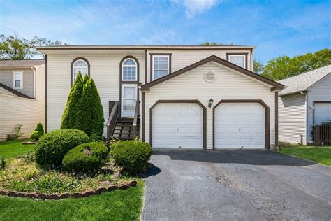 3765 Sunburst Dr, Columbus, OH 43207 - See Est. Value, Schools &amp; More