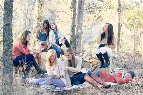 55 best images about Friend Group Photos on Pinterest | Senior girls ...