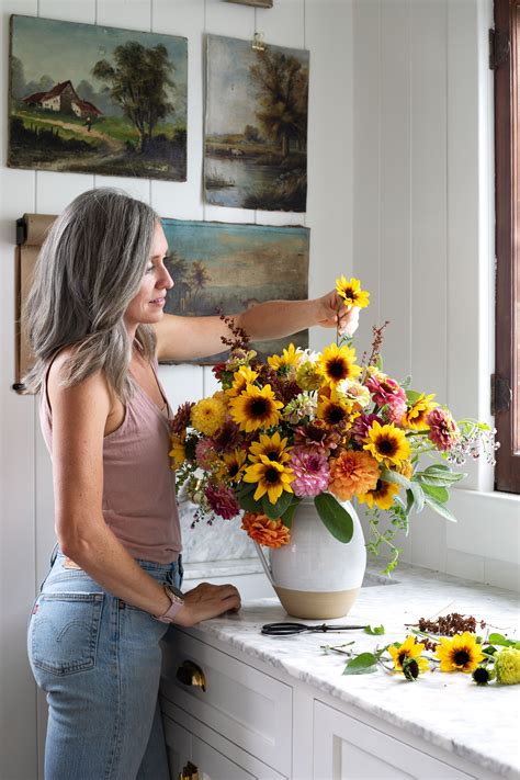 How do you balance polished country living posts with raw, unedited BTS farm life moments?