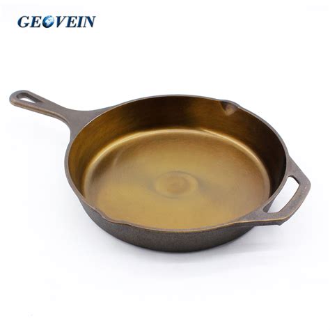 satin-smooth cast iron skillet | Naturally non-stick satin-smooth ...