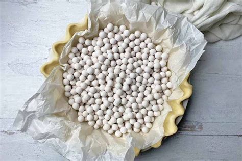 How to Use Pie Weights | Foodal