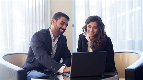 Best country kitchen make-ahead tips for large holiday gatherings?