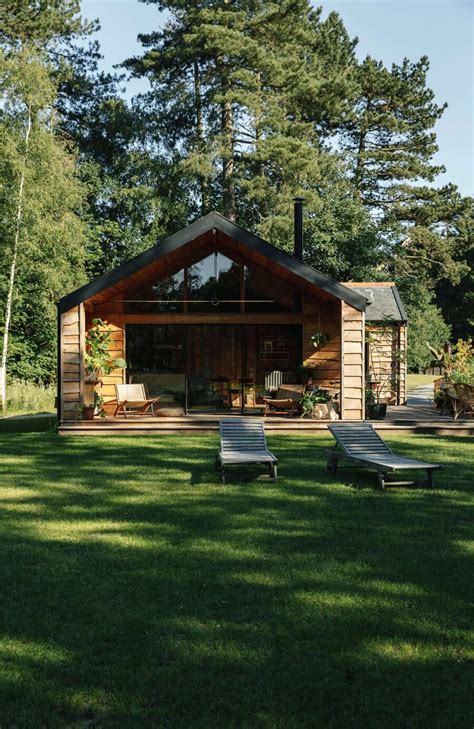 Cabin | Boutique lakeside cabin - Settle