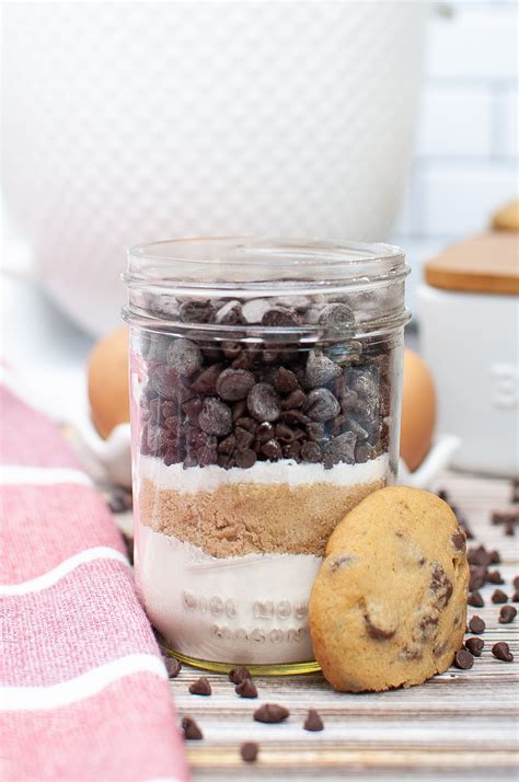 Chocolate Chip Cookie Mix In A Jar - Mason Jar Recipe