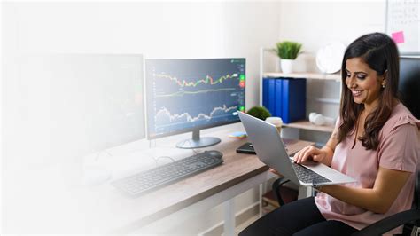 Best methods to preserve garden tomatoes for easy year-round homemade sauce?