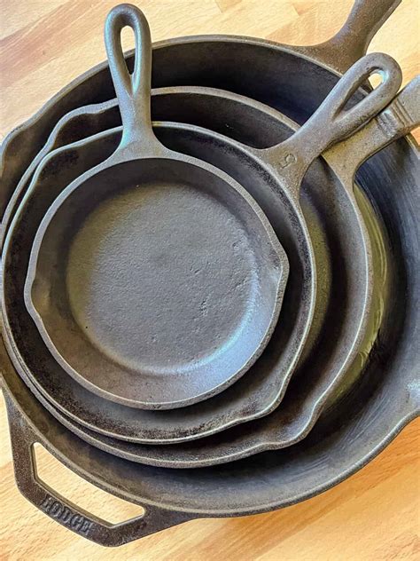 How to perfectly season a cast iron skillet for non-stick country cooking?