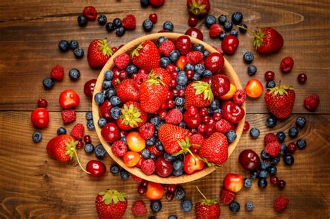 Premium Photo | Fresh summer berries