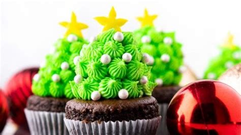 25 Magical Holiday Desserts You'll Want To Make All Season Long - Food ...