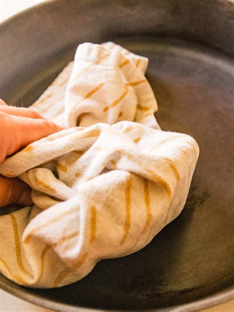 How to Clean a Cast Iron Skillet - Cast Iron Skillet Cooking