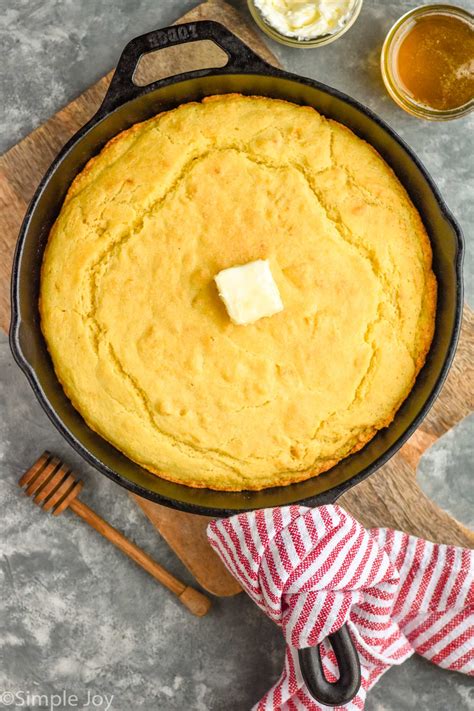 Skillet Cornbread - Simple Joy