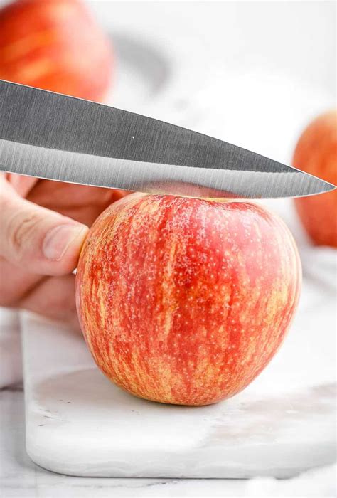 How to Cut an Apple - Chefjar