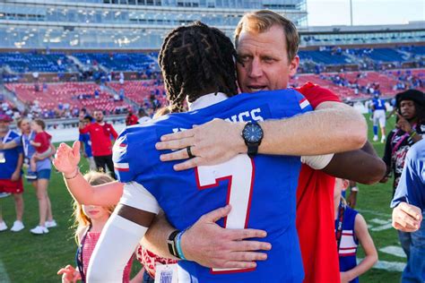 As some schools turn down bowl games, SMU embraces Holiday Bowl ...