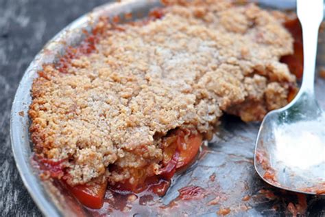 Tips for preventing soggy crust on homemade fruit pies, fresh from the garden?