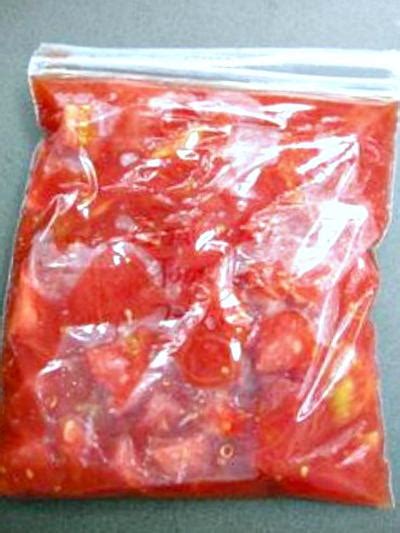 Easy Steps for Freezing Whole Tomatoes | FaveSouthernRecipes.com