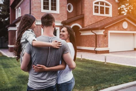 The essential guide to managing a new home budget | Discover