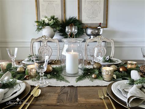 Simple Holiday Table Setting in Pine and Gold