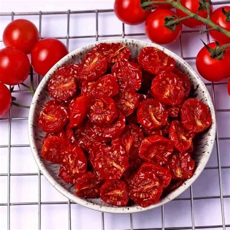 Dehydrated Tomato Slices at ₹ 550/kg | Tomato Flake in Katra | ID ...