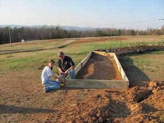 Raised bed construction | PPT