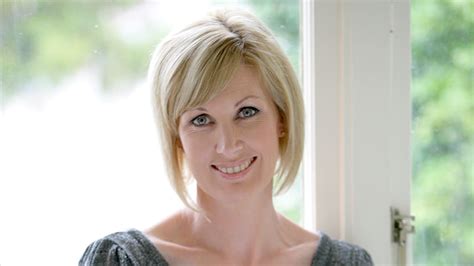 Emotional Smalley signs off - Entertainment News - NZ Herald