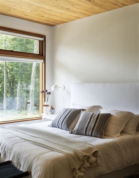 Rustic Camp Meets Modernist Barn in This Sustainable Vacation Retreat ...