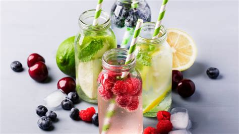 Top Best Cool And Hydrating Drinks To Have During Hot Summer