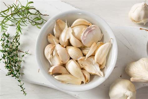 Easy Garlic Confit Recipe French-Style