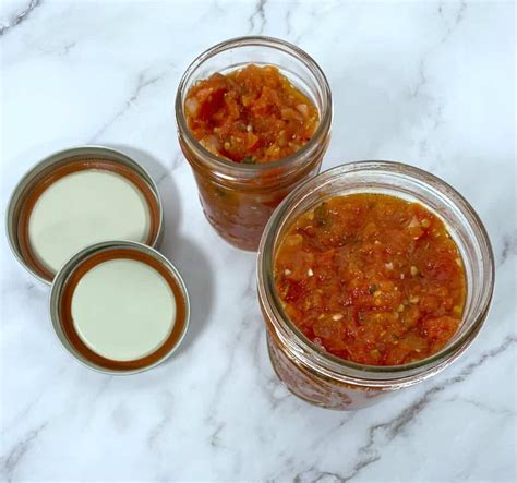 Homemade Tomato Sauce - Cookaholic Wife